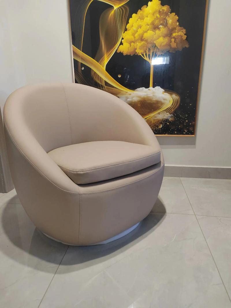 小空间，大作为 从家用到商用的多功能沙发解决方案