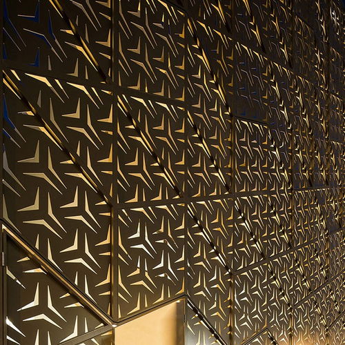 铝腾 机械设备驱动下的现代建筑外墙装饰艺术